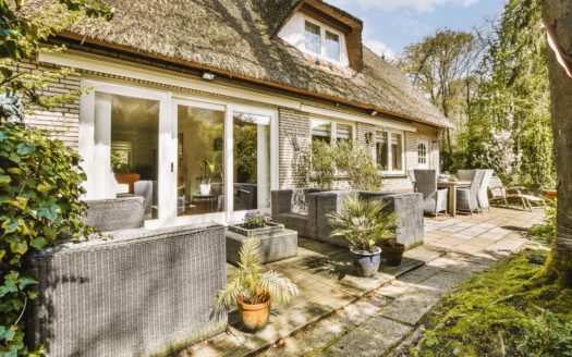 FAST FERTIG ! EINFAMILIENHAUS MIT CHARME